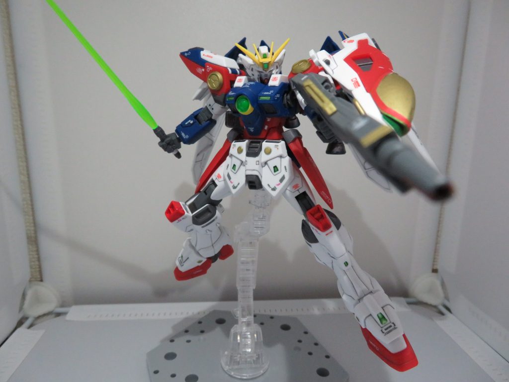 ビームサーベルとバスターライフル。