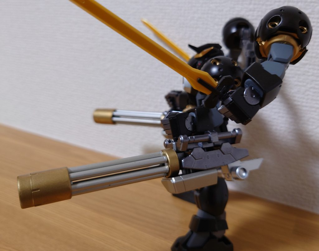 ちなみに横から見たガトリングです。