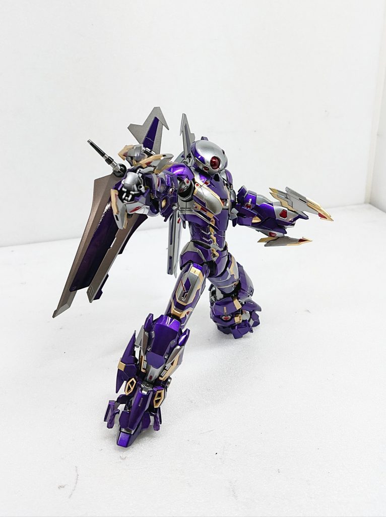 変形・・・とはいかなくて😅めちゃめちゃ差し替えてこの形態にしました😅頭はみんな大好きグリモアです😄