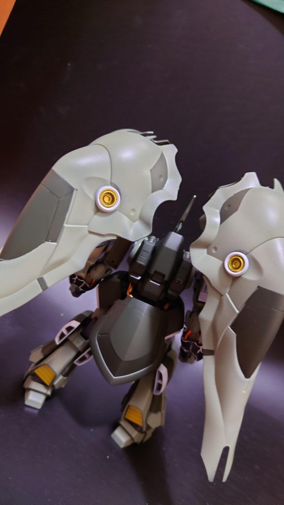 後ろはだいぶ手抜きです