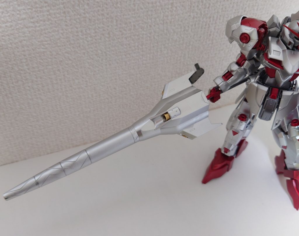 巨大な槍「ガディオン」