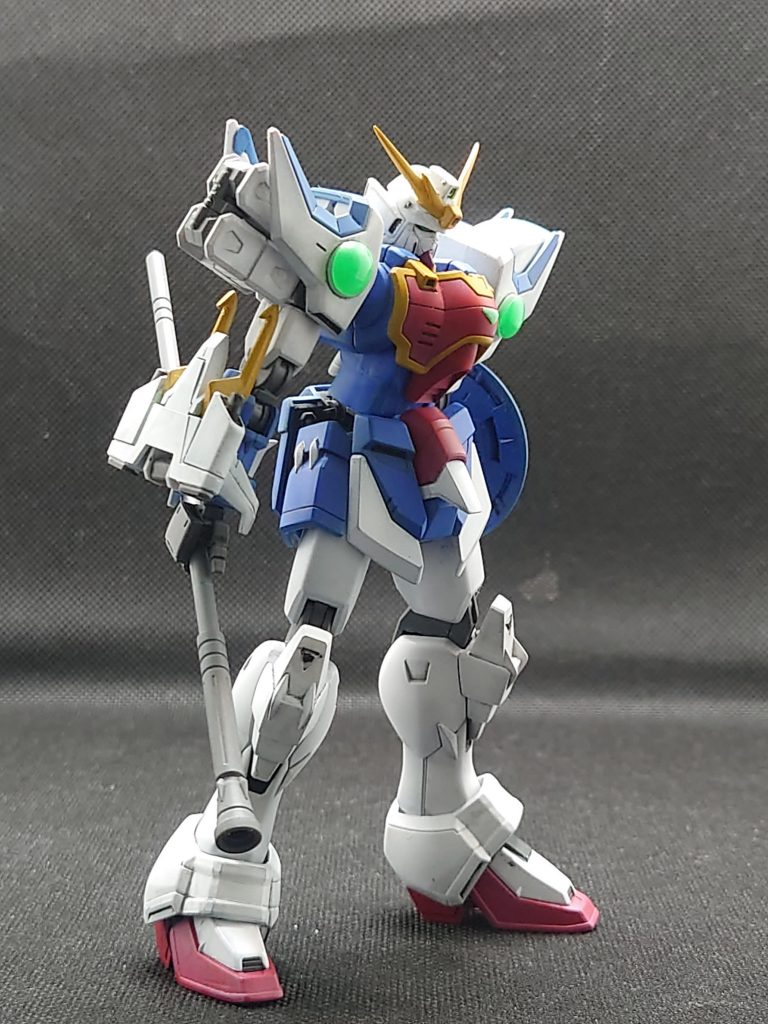 キット自体は出来が良く、ほぼ不満点はなし(アンテナ内側部分が伸びて尖ってる方が良かった)なので、上記したファイティングサイト以外は素組でキットのままです。