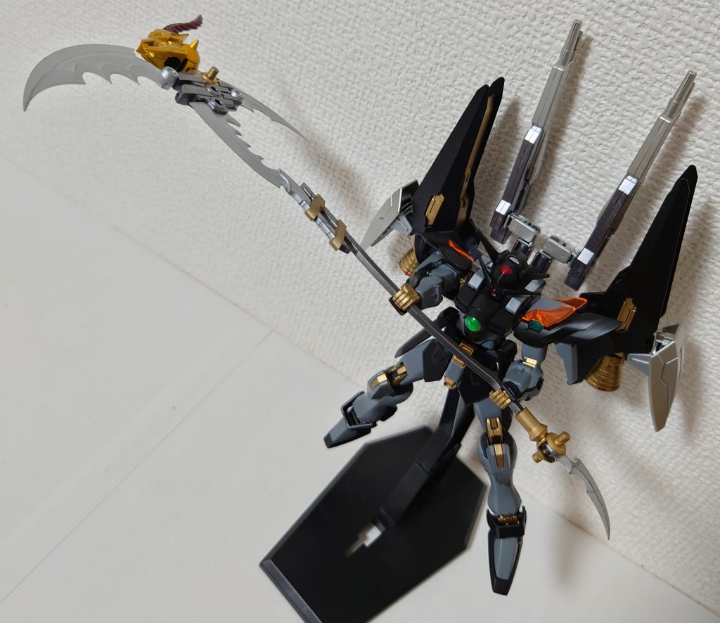 鎌を構えた状態