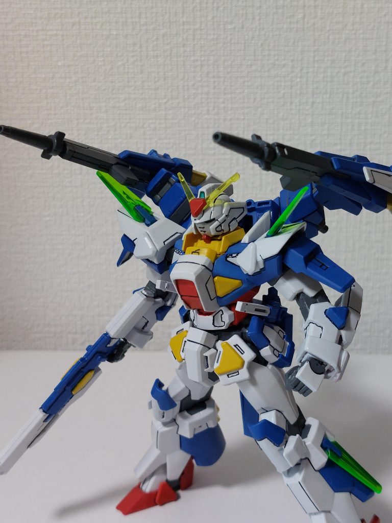 ダブルドッズライフルには本来、ネオジム磁石が付けられており、ハイパーDライフルの側面に付けれるそうなのですが、私のにはありません。肩から撃つ、以上!