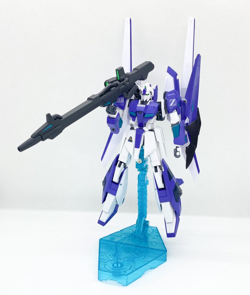 リゼルの武装の先行試作型という体でリゼルのビームライフルとビームランチャーを装備しています。バインダーの配置もリゼル隊長機を意識していたり。