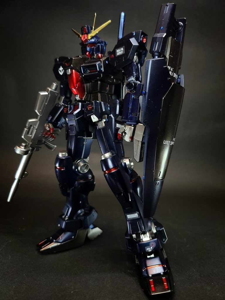 RX-78ガンダムのコンセプトを踏襲・ブラッシュアップしながらも、その万能性を切り捨てる事でMS単体での統合性能の強化を図っている。重力下仕様と宇宙戦仕様を明確に区分しており、機体の主要機関が集約されたコア・ファイターを換装し、一部の追加装備を施す事でそれぞれの運用領域に対応する