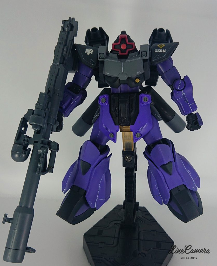 胴体と腰はジンハイマニューバ腕とバックパックと脚部はエコプラのグフを使用グフの足はボリュームが足りないと思いジャンクパーツのMGのグフの足でボリュームアップ❕バーニアはジュピターを使用