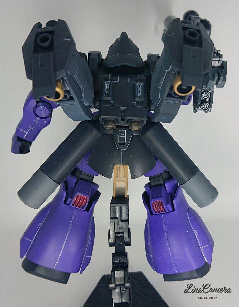 元ネタのリックドムⅢを再開発しブラッシュアップしたらこうなるのではと想像しながら作成