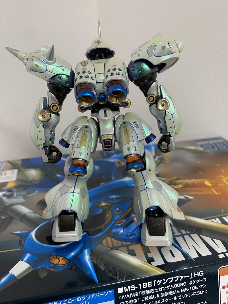 クビの部分は、0.9ミリほど伸ばして、伸びたところがマヌケになったんで、パイプを二本つけました。