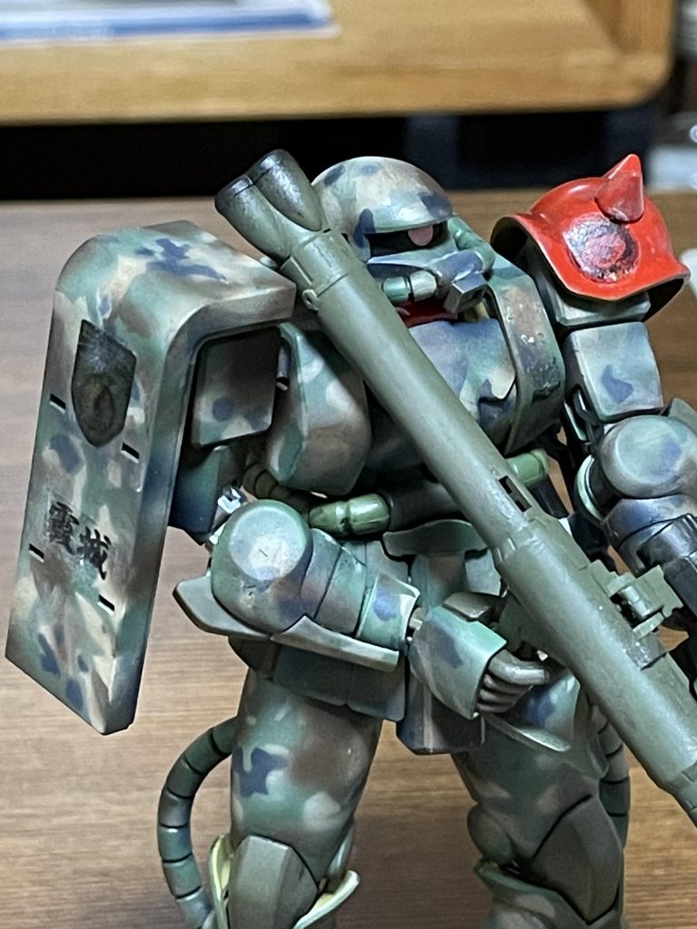 バズーカの色は84mm無反動砲をイメージしています。陸上自衛隊の部隊章付きです。