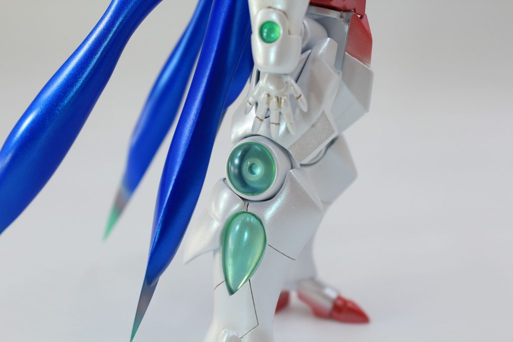 クリアーパーツのアップ。原型を用意した後、型を作りそこにクリアーレジンを流して作りました