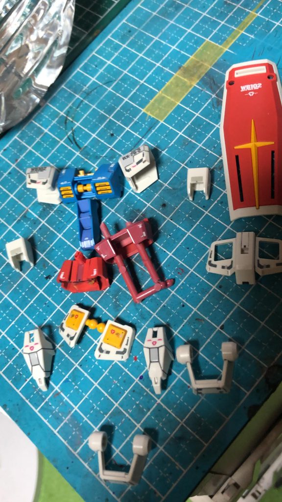 仮に並べてデカールワークのチェック