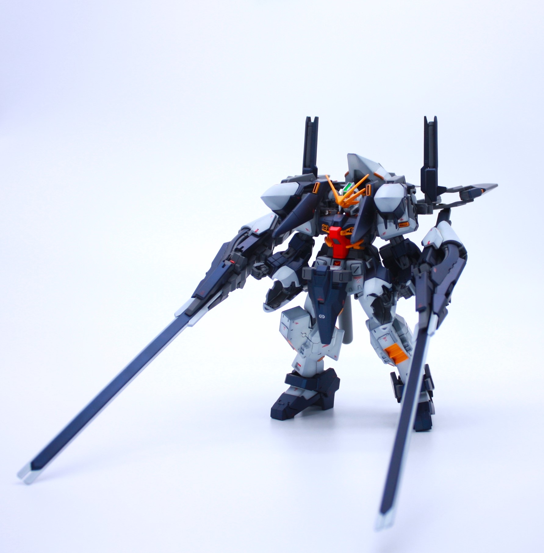 ＨＧ 1/144 ガンダムTR-1 ハイゼンスレイ・ラーII AOZ-