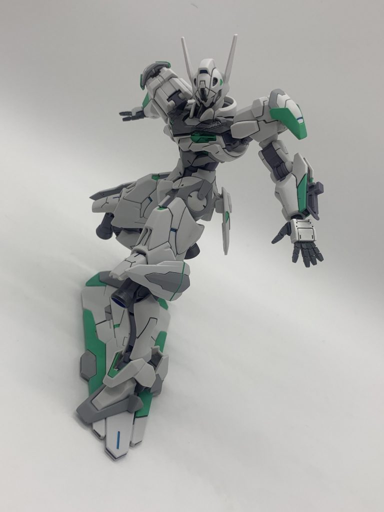 最後はやはりエウレカセブンAOの影響を受けているなら、ボードにのった状態はいりますよねwルブリスのシールドはデカいのと後方にビット状態の推進器が見えるのでボードとして乗るのも良いですね！