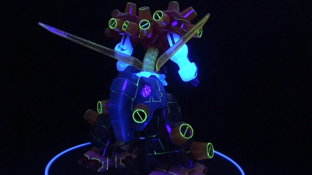 デビルガンダム(クリアカラー)–5枚目/制作者：セリカ3