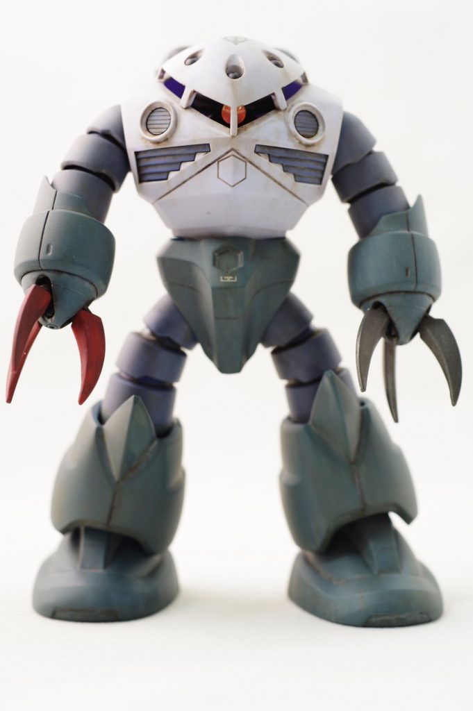 モノアイ部分はネオジウム磁石で移動できるようにしました。