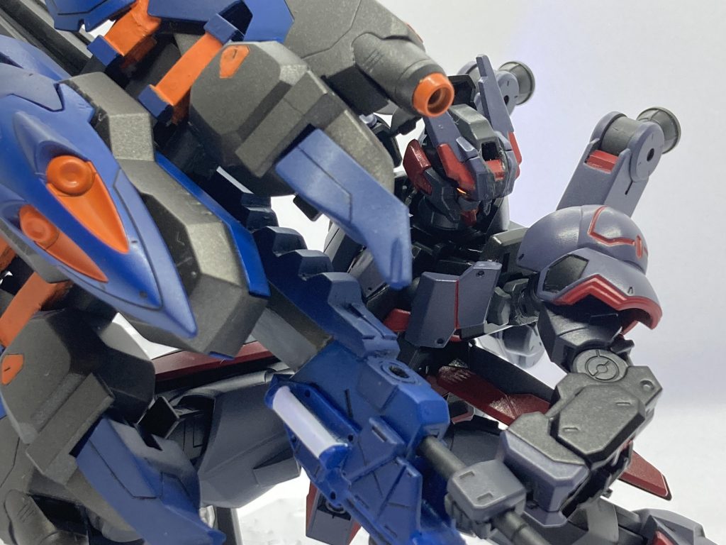 このアングルの顔がとても好き(*´ω｀*)そして変形動画ですが先程も言った通りyoutubeに動画を上げていないため、自分のツイートへのURLを貼っておきますので、御手数ですがそちらからご覧下さいm(_ _)m剣盾モード→斧モード👇https://twitter.com/lasgua01s7341/status/1561662529893412865?s=21&t=KNkH1EU5VTyyedL4lZXSVw