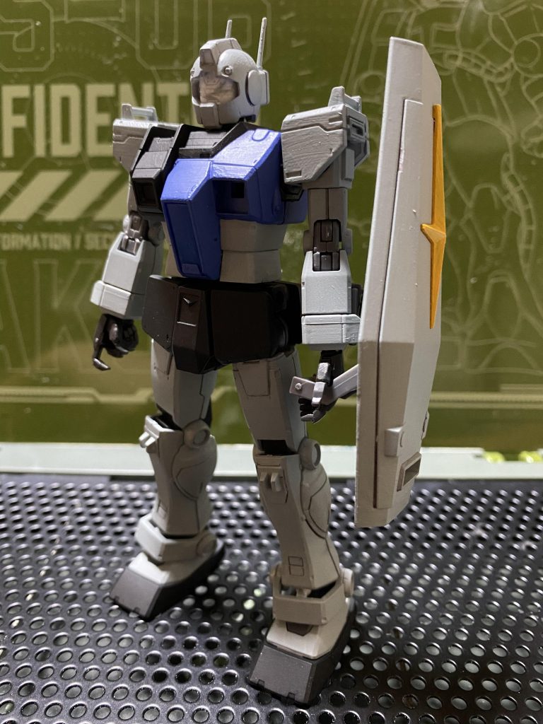 ジムや肩パーツより中期型の肩の方が似合うよね。と