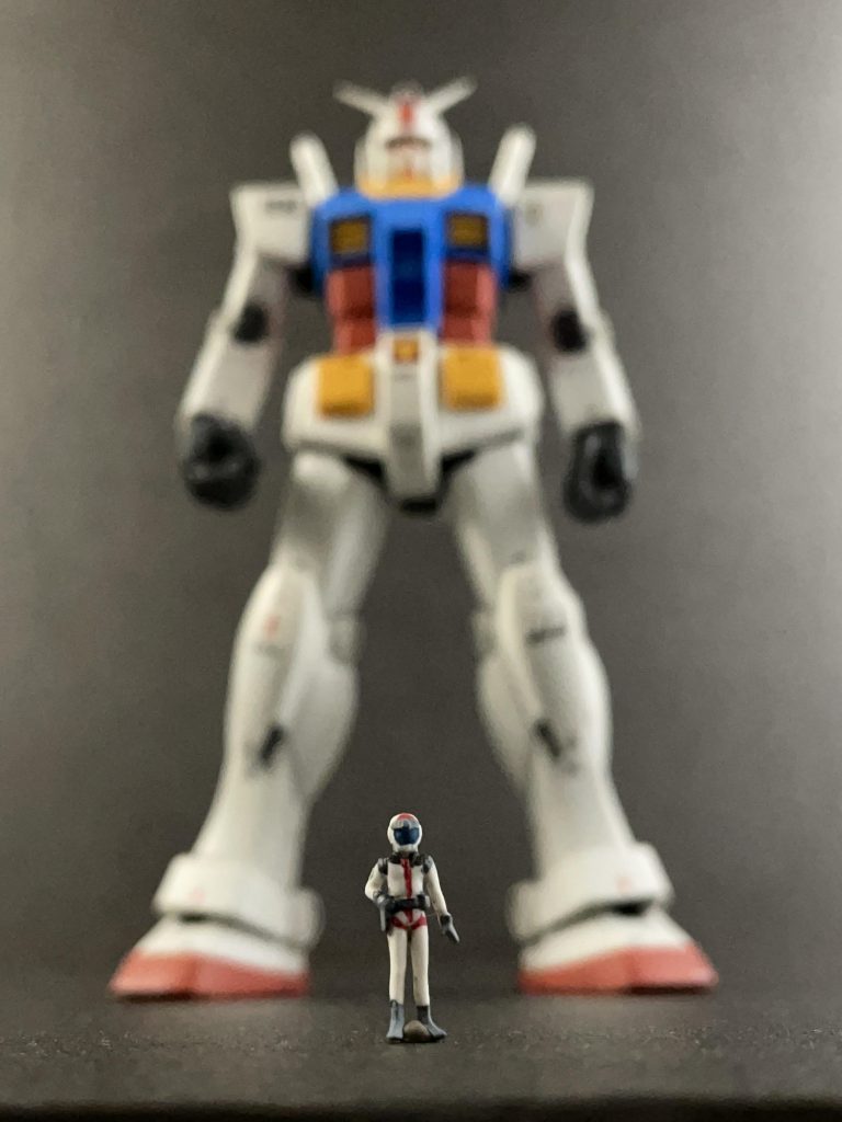 アムロとドアン–4枚目/制作者：がっしり工房