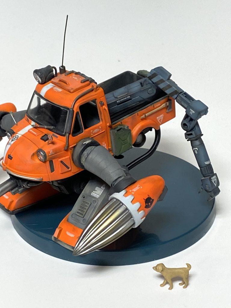 荷台のサブアーム展開 作業、探索メカなので武装は無しで。ただ前にバーナートーチがあるので火炎放射とドリルでの格闘は出来そう。