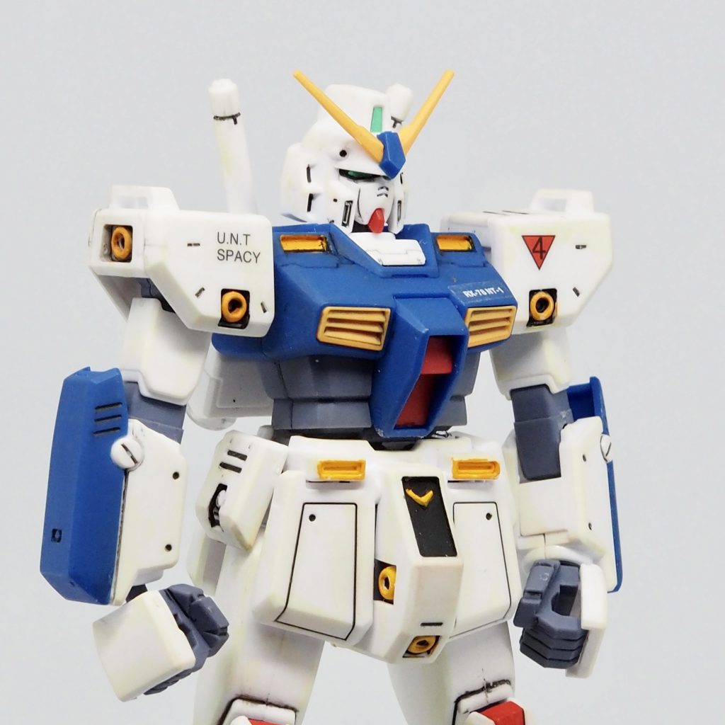 中の人。アレックス。パチ組、部分塗装、スミ入れ、薄っすら汚しで完成。