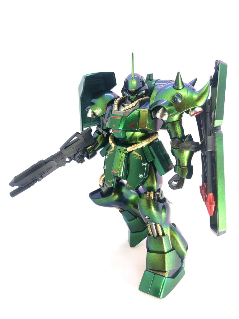 メタリック塗装は重さがでるので塗装は大変ですが、見応えは抜群です。