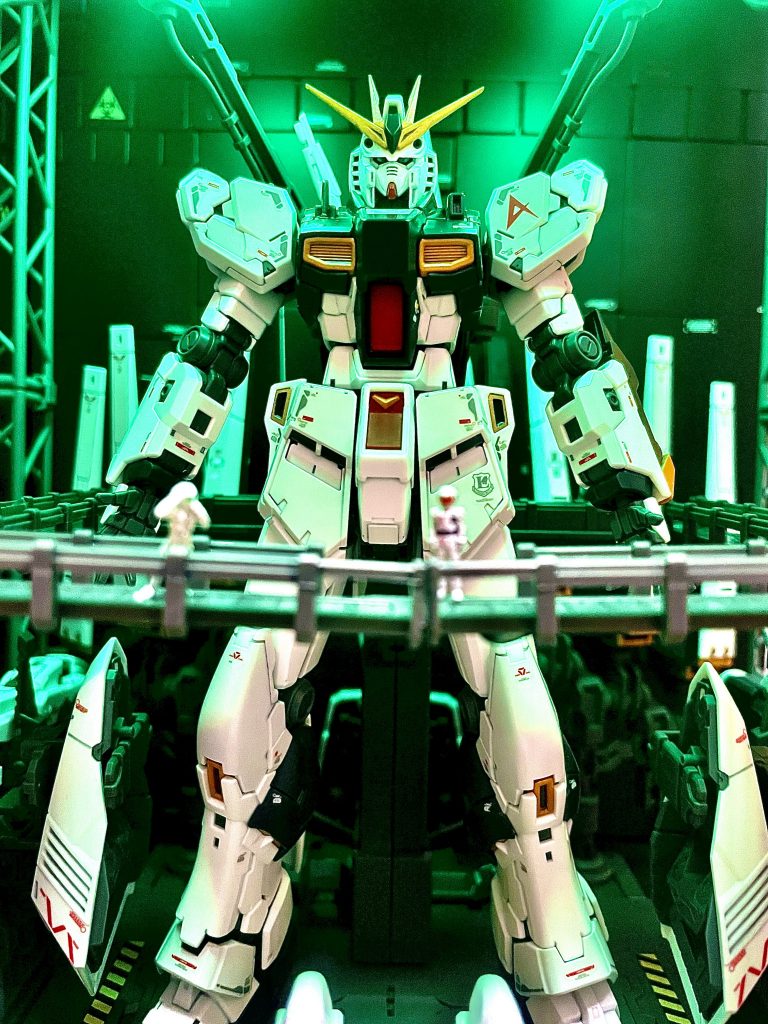 なんちゃってサイコフレーム発光演出！ってな事もできます。