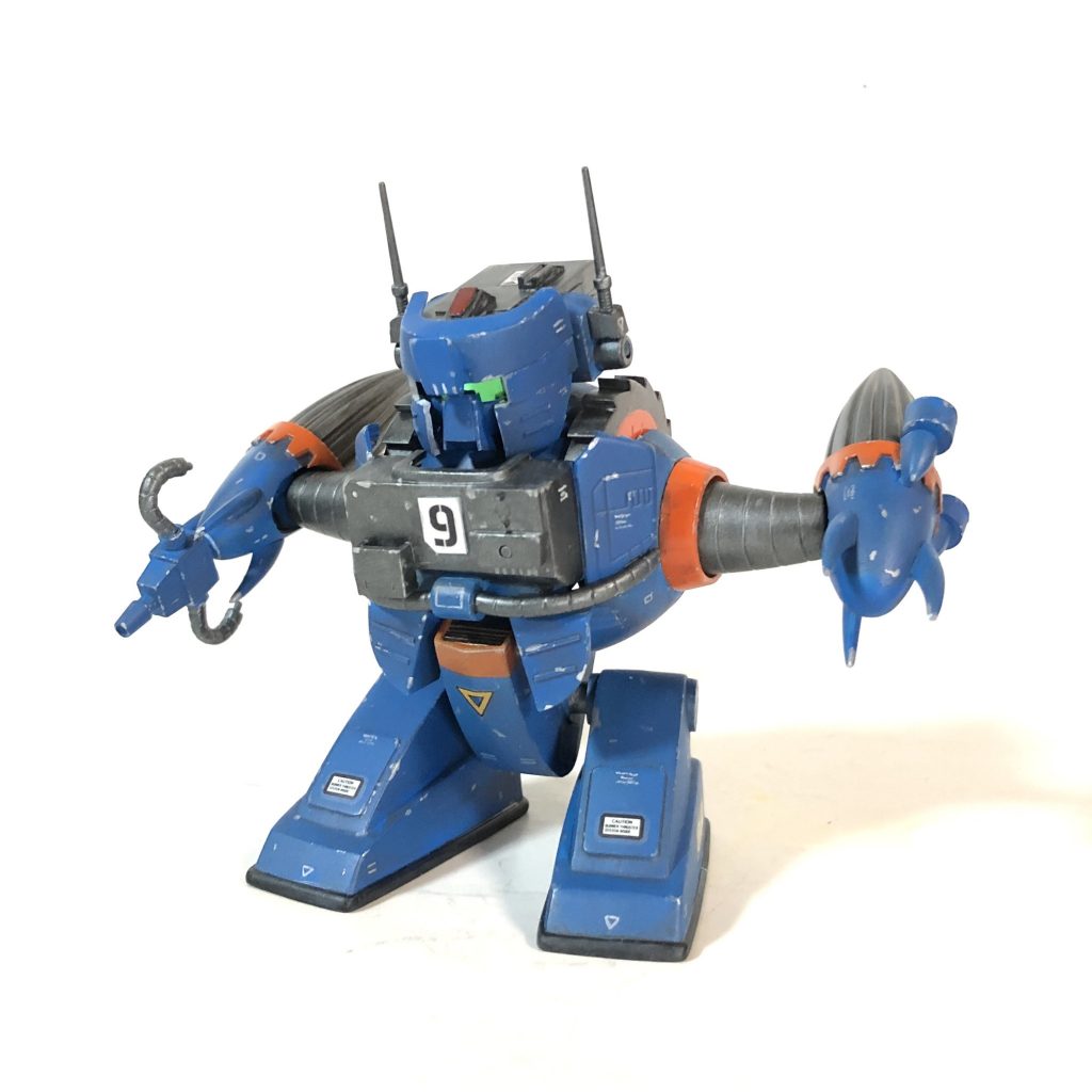 アッグトリッチ｢ロボットモード｣第二の形態で戦闘モード。作戦行動は主にこの形態