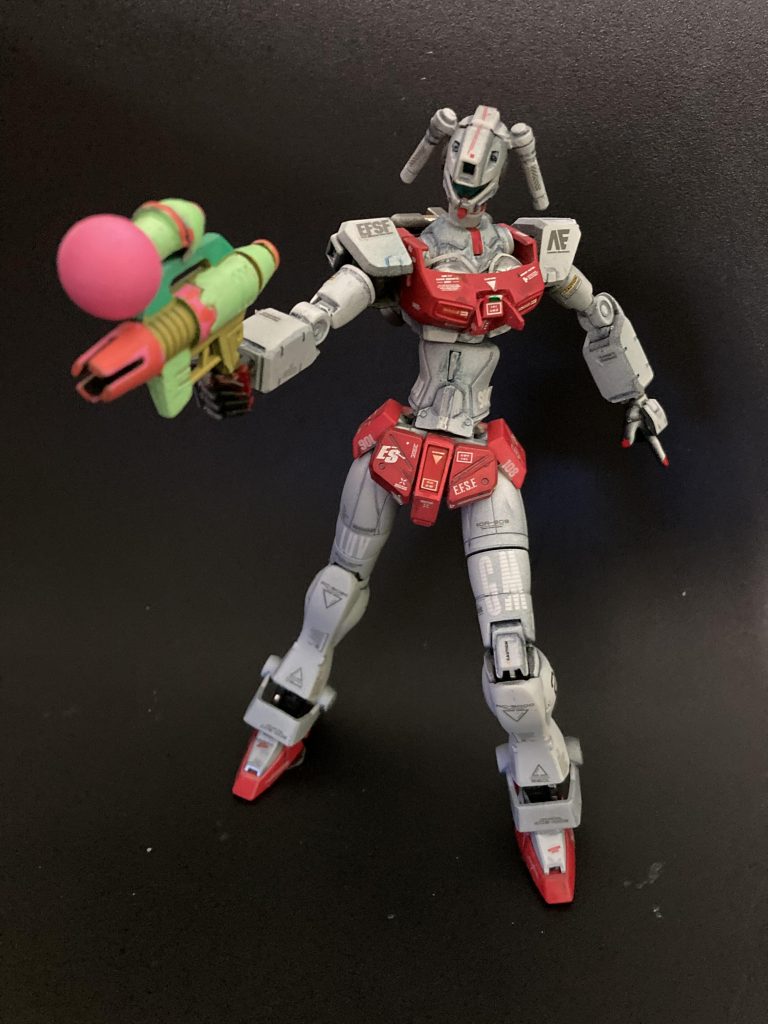 オリ武器②高圧洗浄システム「ウォータースプレーガン」ビームスプレーガンを改良し毎秒30ℓの水を水圧発射可能。素早く海水を補給可能なカートリッジ式サブタンク付き。