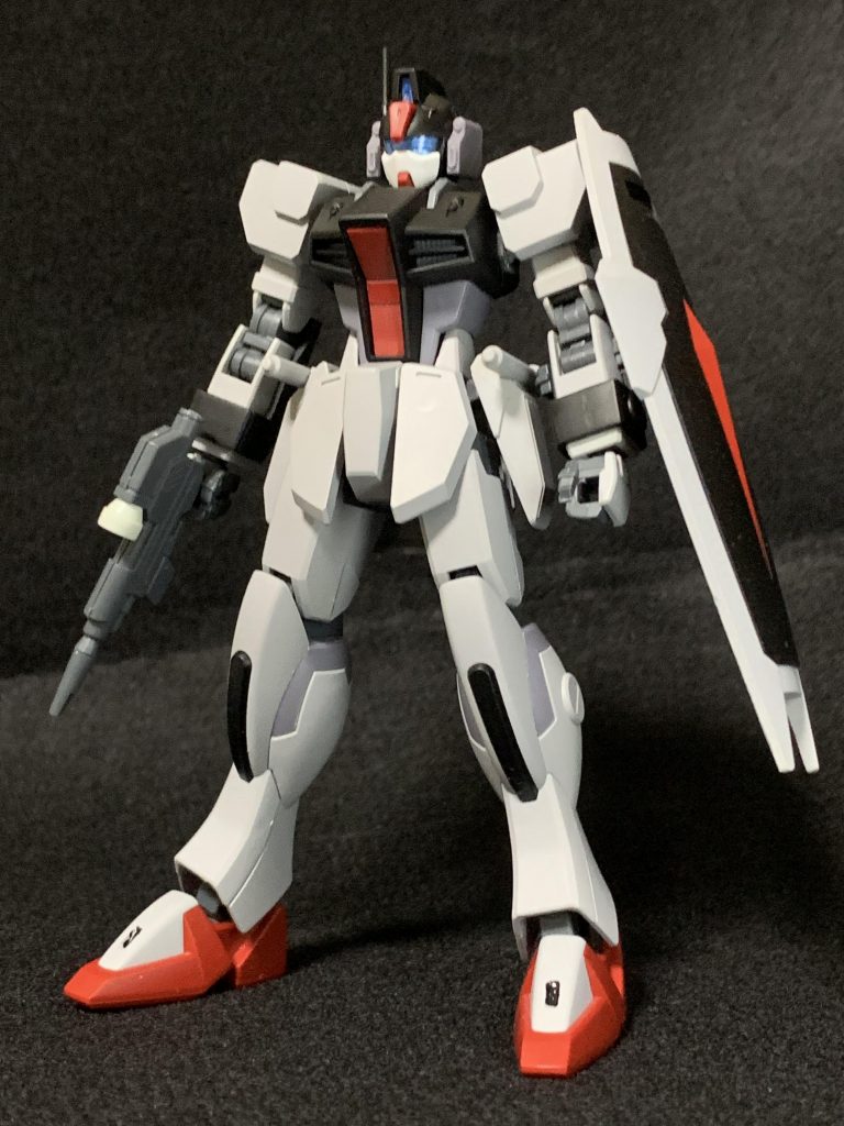 ダガーL本体は差し替えしやすいようにピンをカットして色塗っただけです。