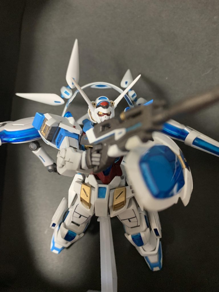 アクションポーズを撮ろうとしたんですがパックが重くて中々自由にはポーズさせられない!