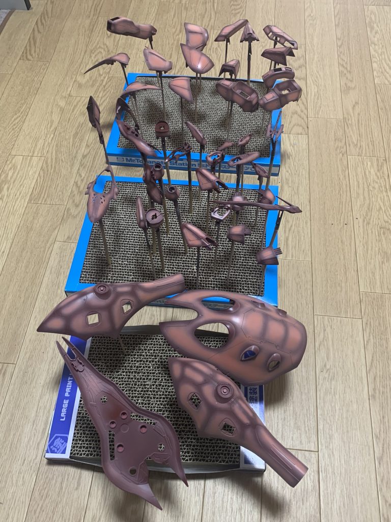 ハイライトに水性ガンダムカラーのシャアピンク