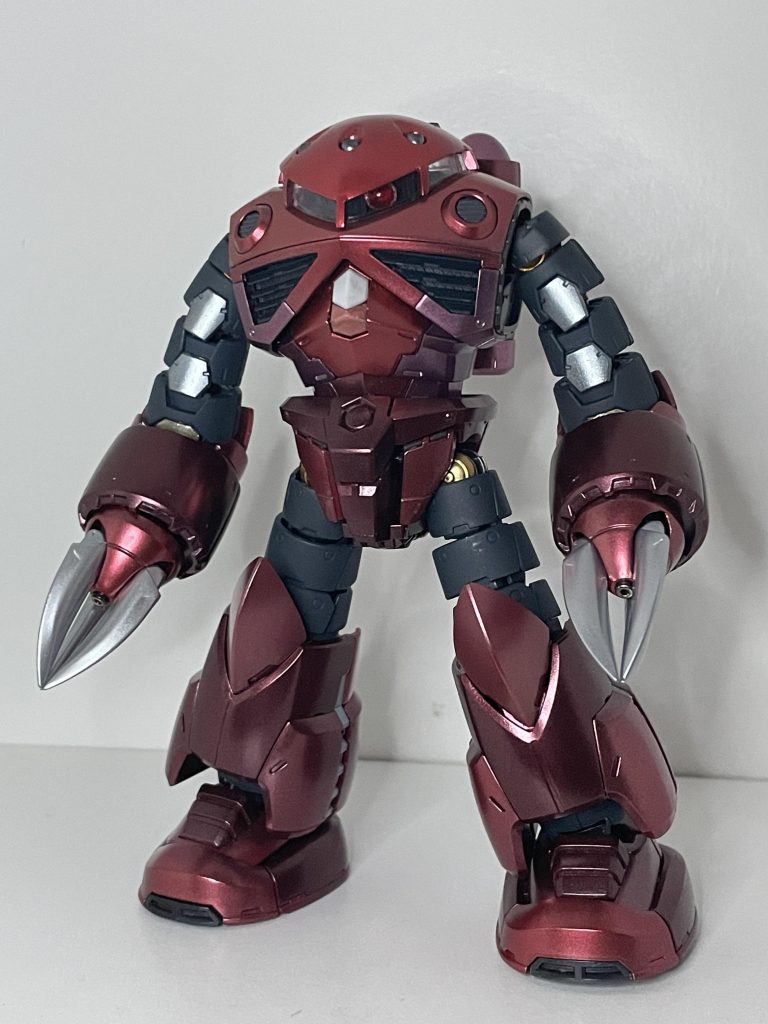 シャア専用ズゴックのメタリック塗装ですパーツごとに赤色が微妙に違います使った色はミスターメタリックカラーGX•メタルレッド•メタルピーチ•メタルブラッディレッド•メタルブラック•アイスシルバーミスターメタルカラー•アイアン(磨かずそのまま使いました)ミスターカラー•ネイビーブルー(ネイビーブルーのところだけミスタースーパークリアーの艶消しを吹きました)ガイアノーツ•ガンメタル•パールシルバーミスタークリスタルカラー•ルビーレッドミスタークリアカラーGX•ディープクリアレッドガンダムマーカーEX•イエローゴールド•ホワイトゴールド•ガンダムメッキシルバーです