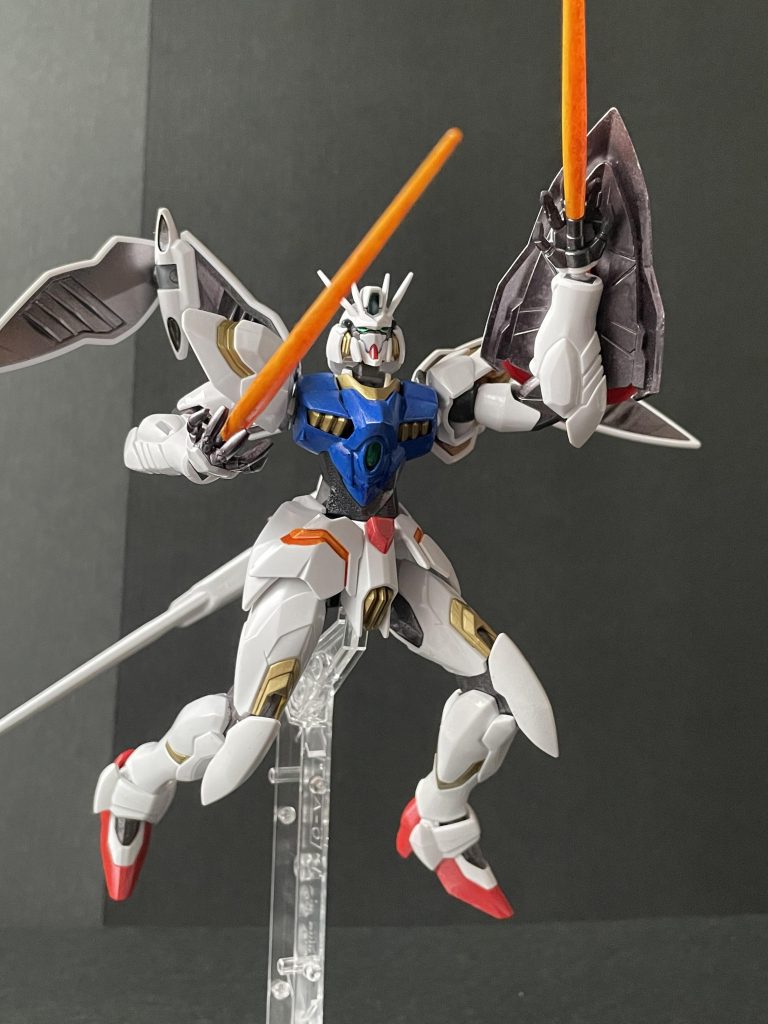 サーベル二刀流、初めてサーベル塗ったけど、かなりセンス問われますね、コレ。