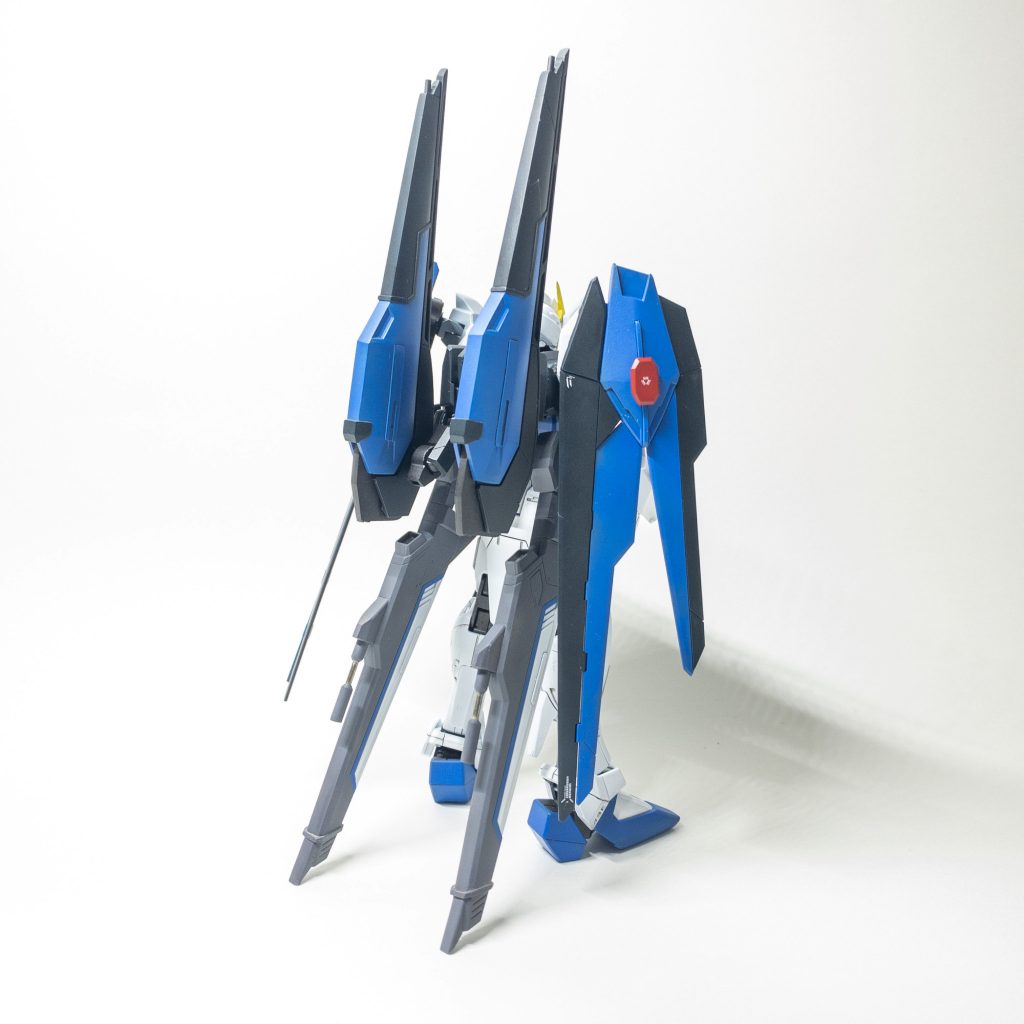 バックショット手持ちバラエーナはサイドアーマーにジョイント出来る様になっています。