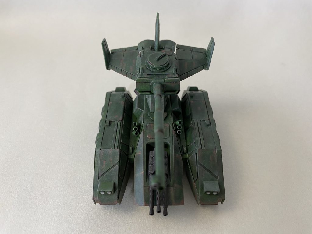 戦車っぽいイメージでキューポラ的なものに変更しました。