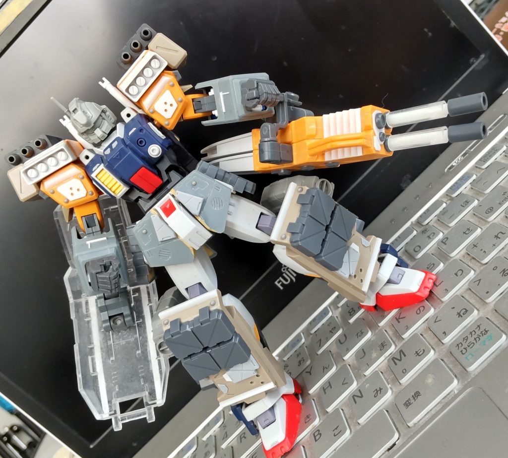 塗装前三角プラ棒でのディティールアップにハマってます。