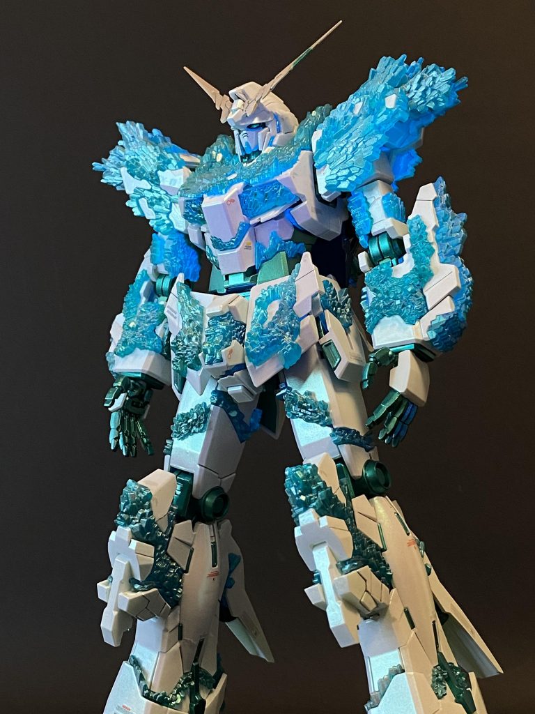 ブルーライト当てながら写真撮るの難しすぎるw範囲の広いブルーライトが欲しい！