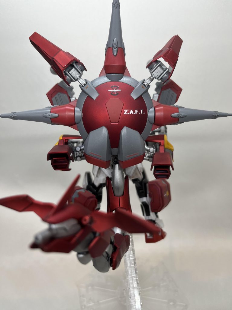 最後に正面と後ろから。装備の関係上、ポーズのバリエーションが少ない…最後までご覧いただきありがとうございます。