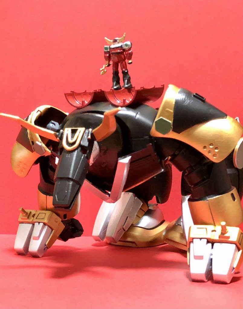 おや、この上に乗っているのは…