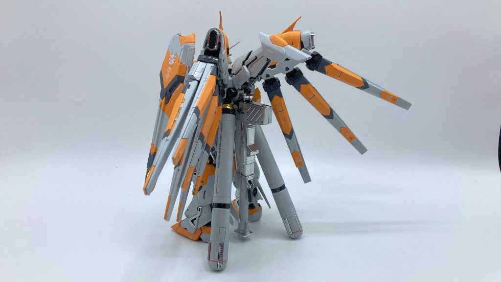 RG Hi-νガンダム　オリジナルカラー–2枚目/制作者：翔Room