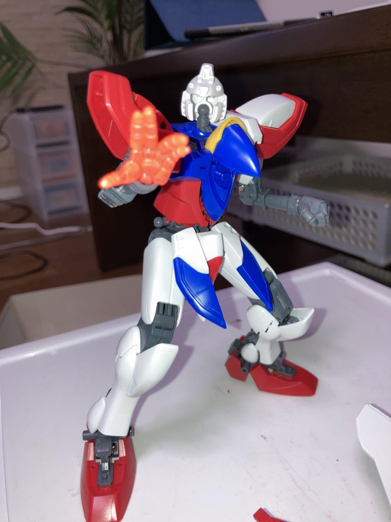 ポーズ決め中。この後肩のパーツが割れて大変でした💦最後までご覧いただきありがとうございました！