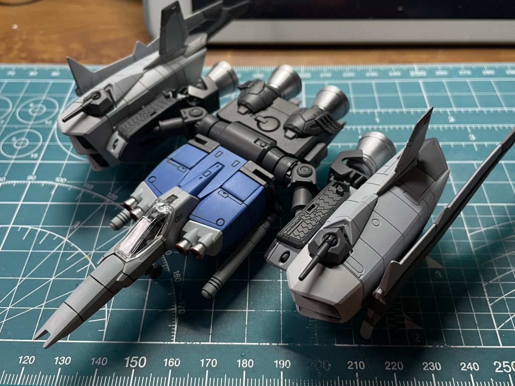 やっぱコアファイターかっこいい笑この写真はキャノピー塗装前です。デカール貼付は今後考えたいと思います。