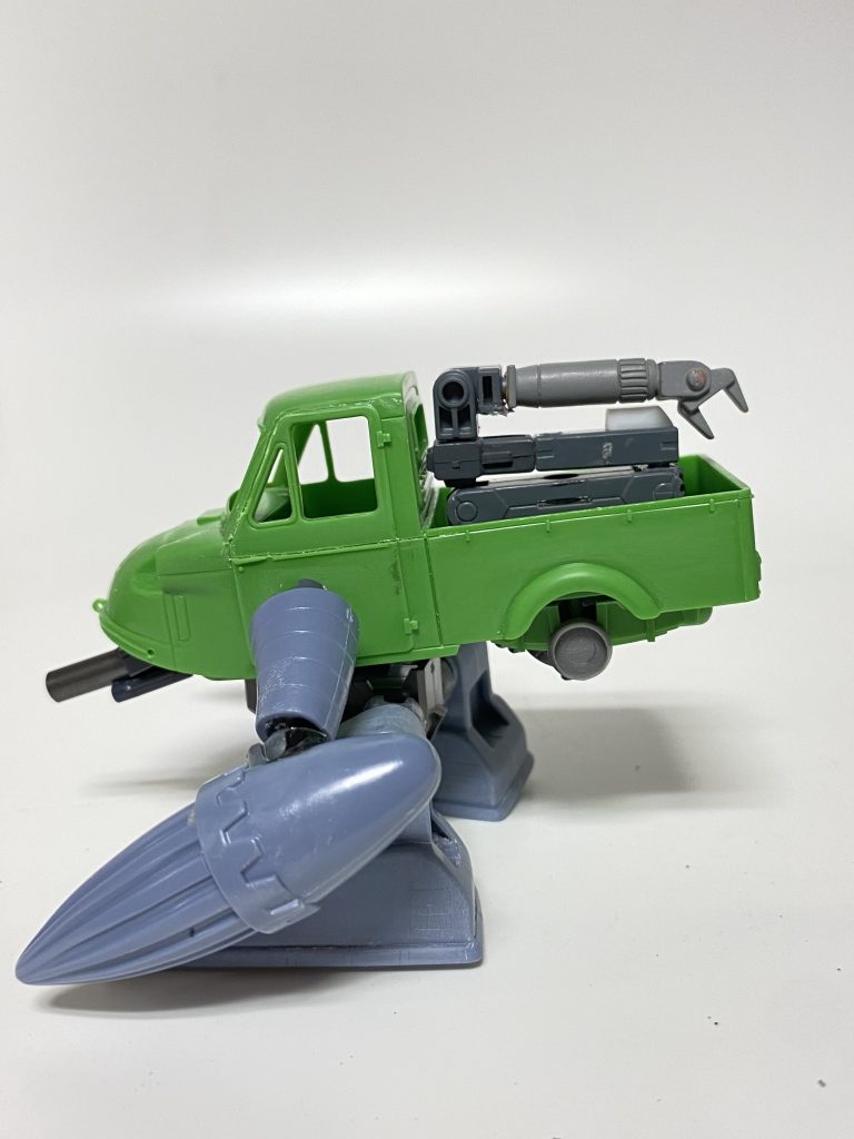 ツイッターで「荷台に自力で積み込み出来ない」と言うコメントをもらったので、サブアーム装備して問題解決!!