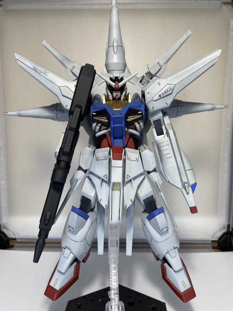 改造と言っても小顔にして胴を少し延長しただけですが、個人的にはかなり気に入ってます。 