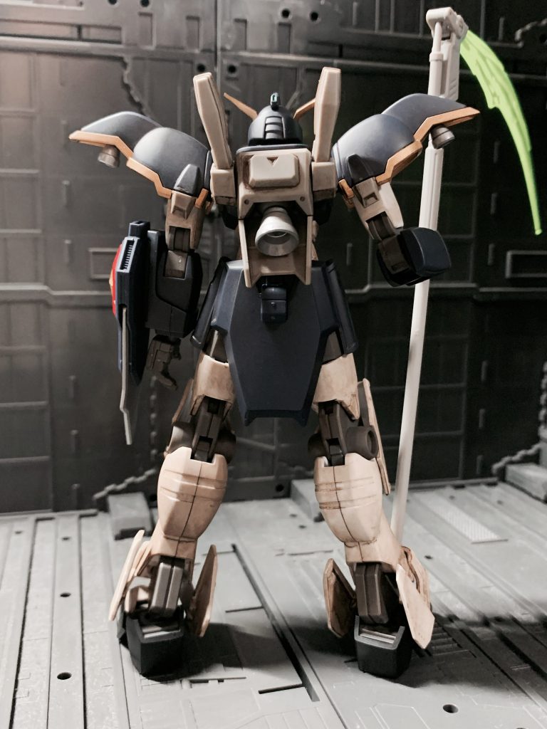 バックショット。バーニアノズルはシルバー塗装しています。