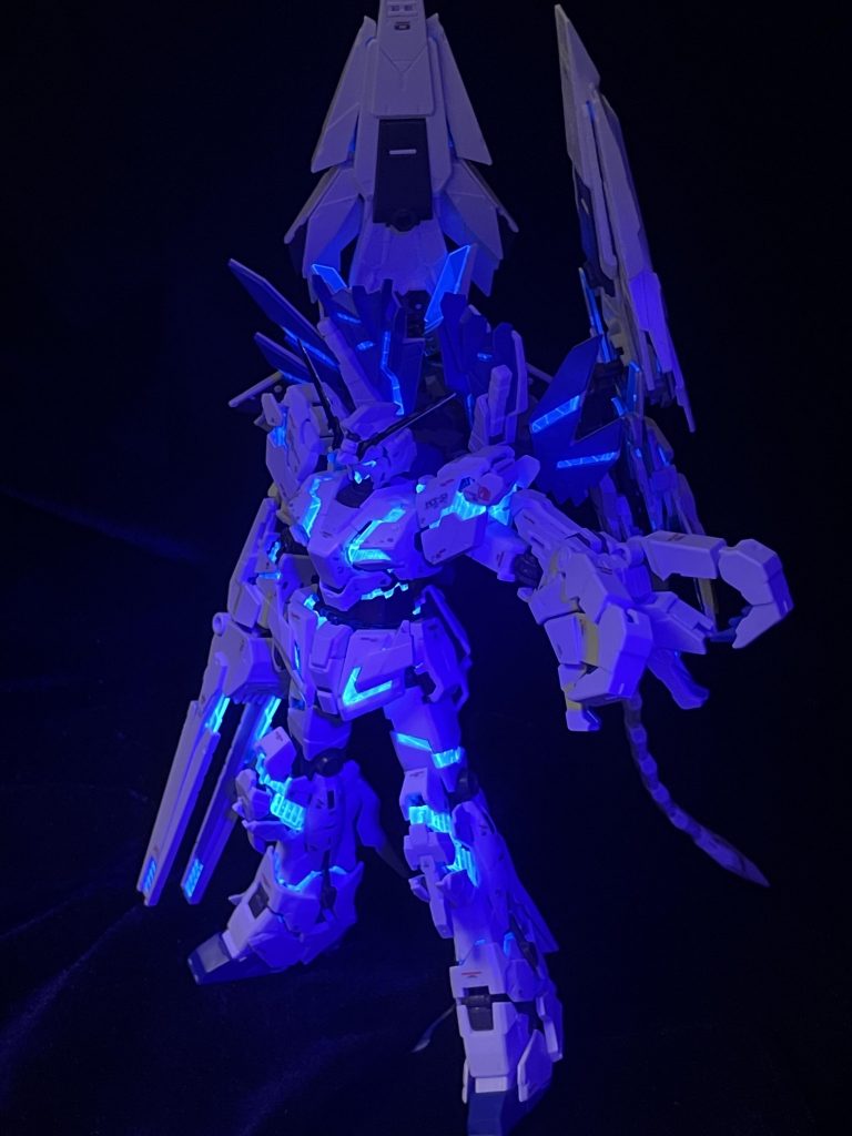 当然のように光ります。