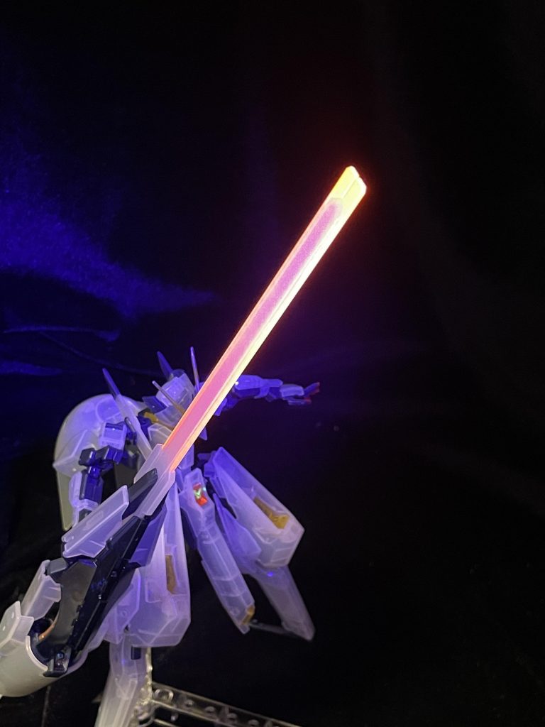 ヒートソードはヒート状態にしました。蛍光レッド最高！