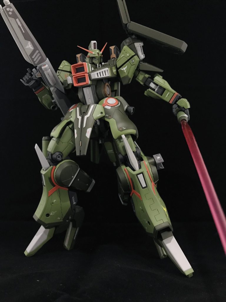 第一種兵装です。この兵装はより近距離戦を得意としており、高い機動性をもって敵を殲滅します。