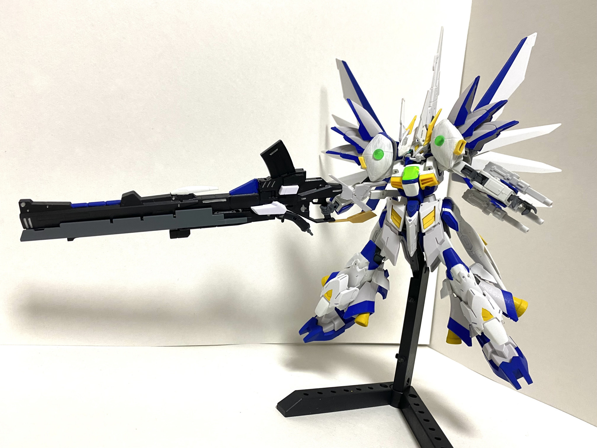 ヴァイスリッター・フェルシュング｜地-3さんのガンプラ作品｜GUNSTA